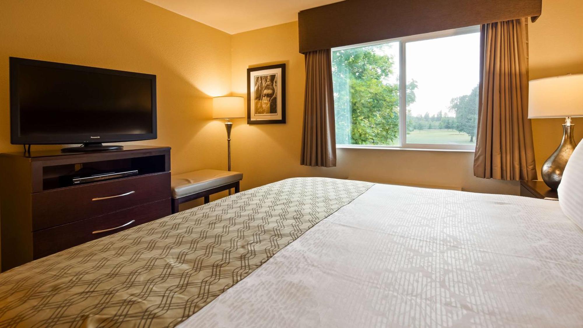 Best Western Plus Plaza By The Green Kent Exterior photo