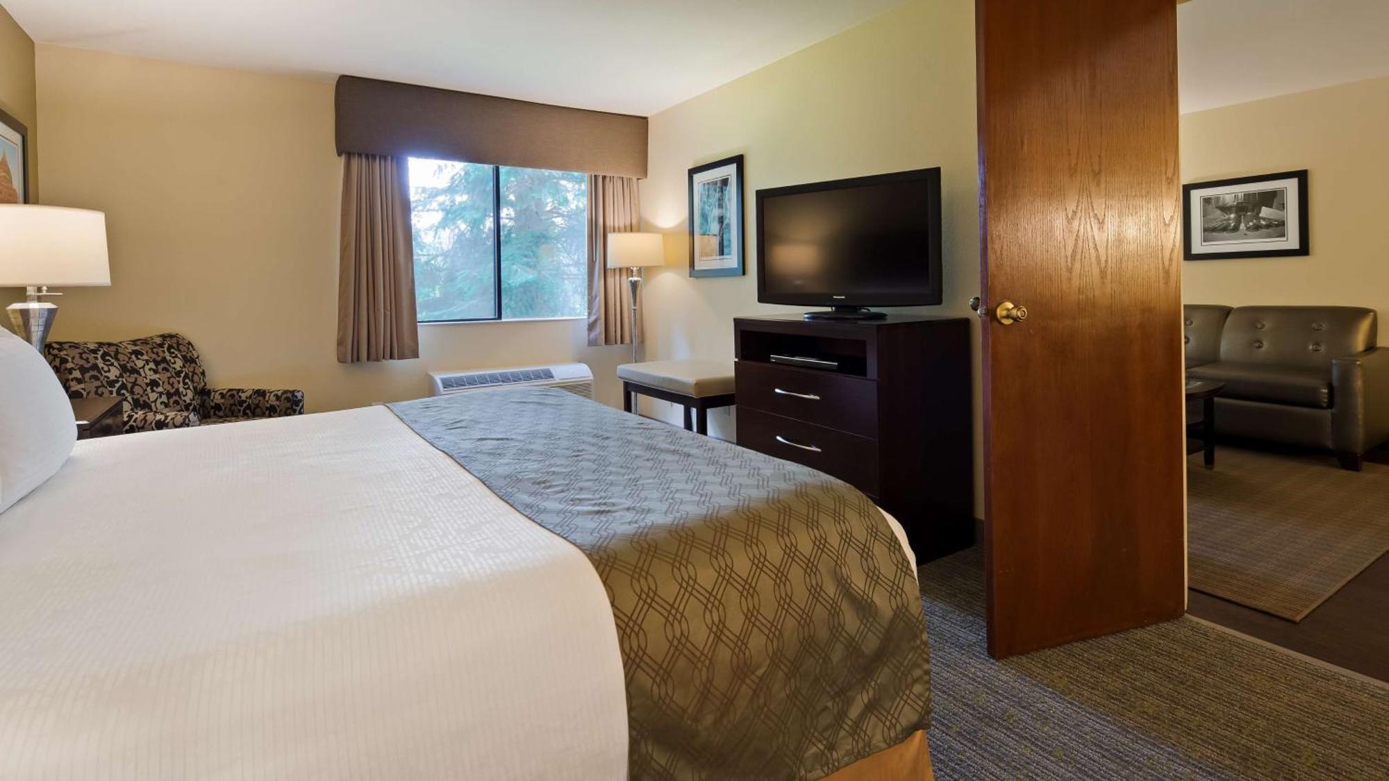 Best Western Plus Plaza By The Green Kent Exterior photo