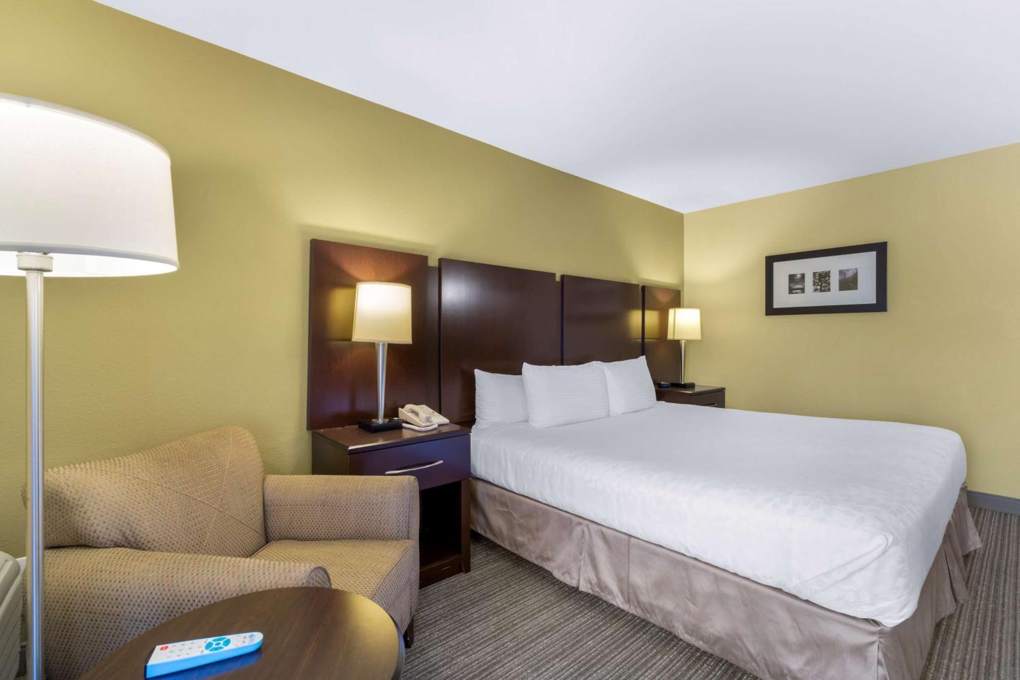 Best Western Plus Plaza By The Green Kent Exterior photo